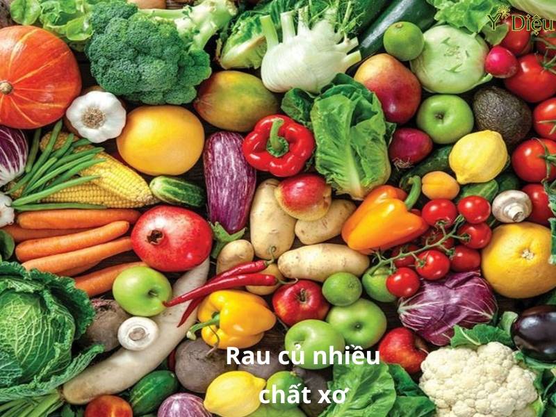 Nên ăn nhiều rau củ quả để tăng cường chất xơ và những dưỡng chất khác.